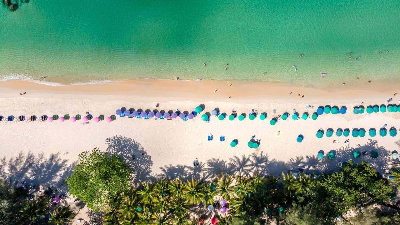Outrigger Surin Beach Resort - Sha Extra Plus Eksteriør billede Aerial view of the beach