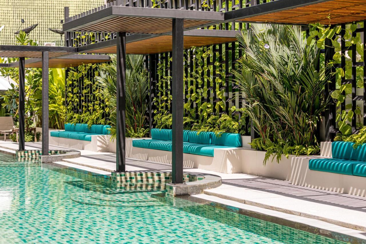 Outrigger Surin Beach Resort - Sha Extra Plus Eksteriør billede The pool at the hotel