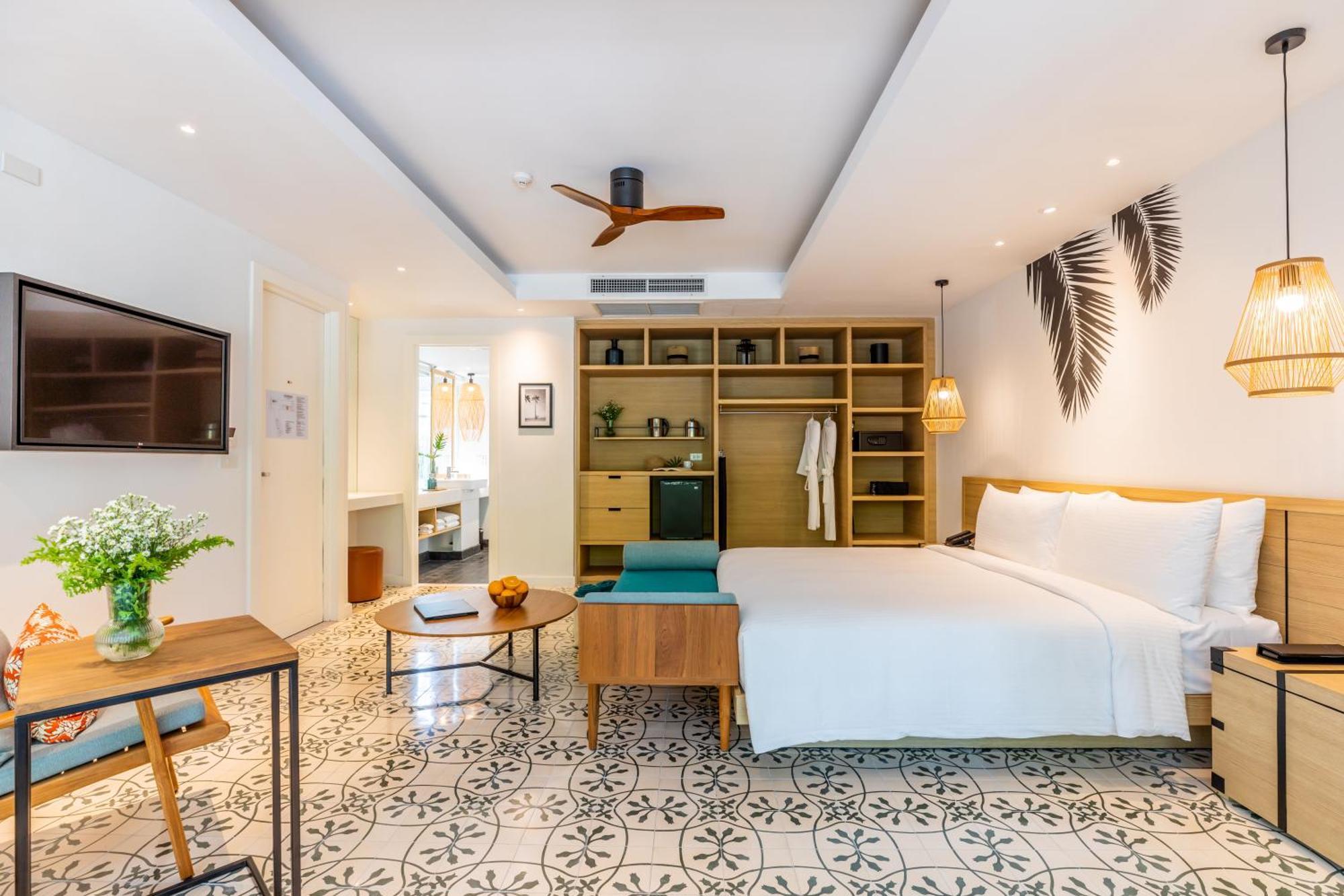 Outrigger Surin Beach Resort - Sha Extra Plus Værelse billede Deluxe Ocean View