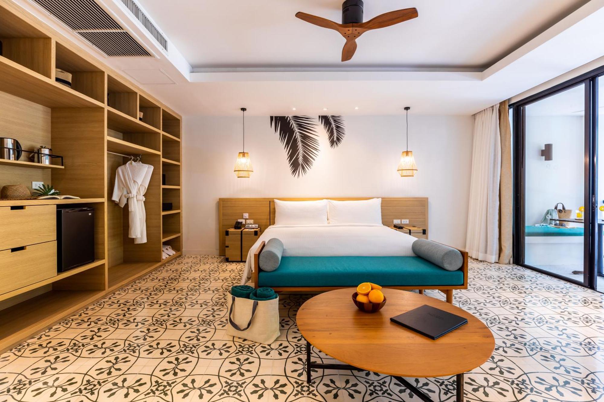 Outrigger Surin Beach Resort - Sha Extra Plus Værelse billede Deluxe Pool Access